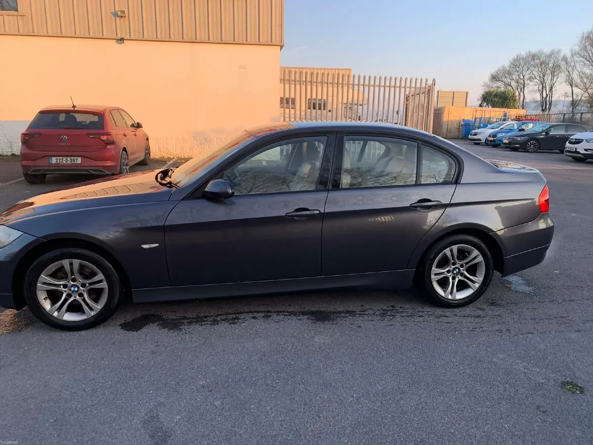 BMW 3-Series 2008 - Image 3