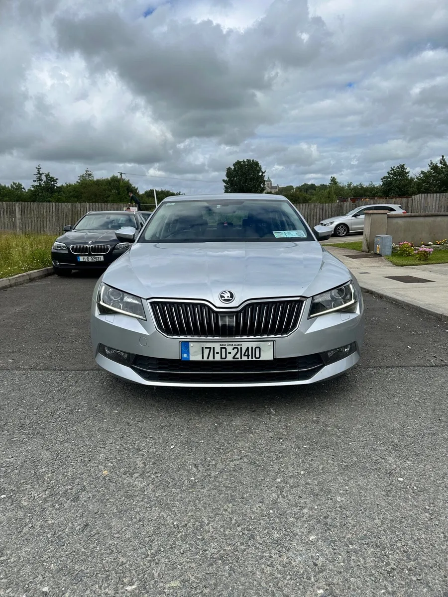 Skoda Superb 2017 - Image 5