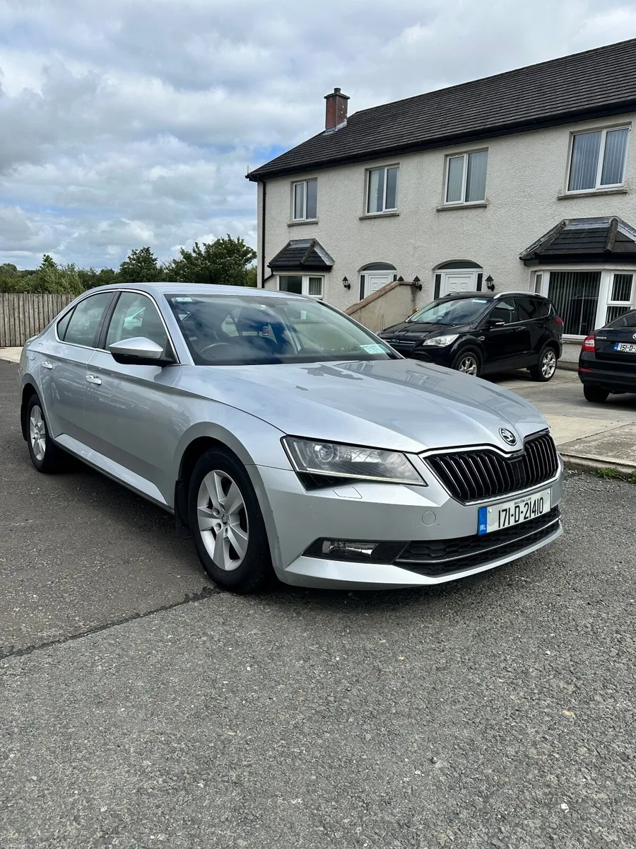 Skoda Superb 2017 - Image 3