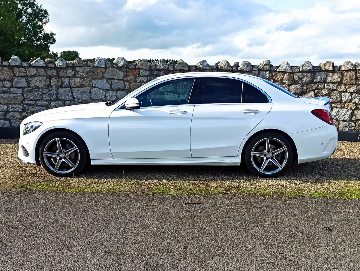 161 Mercedes C200 AMG Petrol • Auto - Image 4