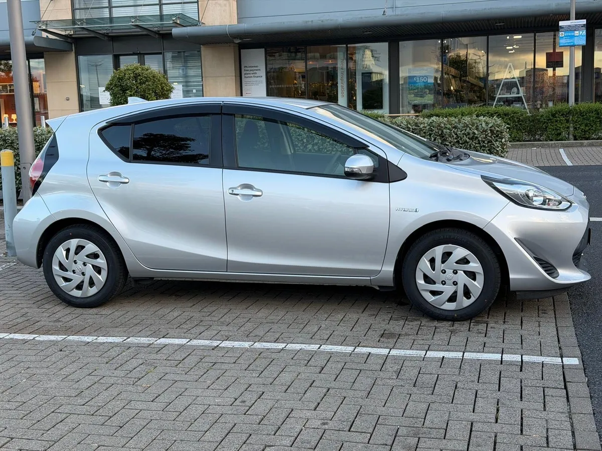 TOYOTA AQUA/HYBRID - Image 2