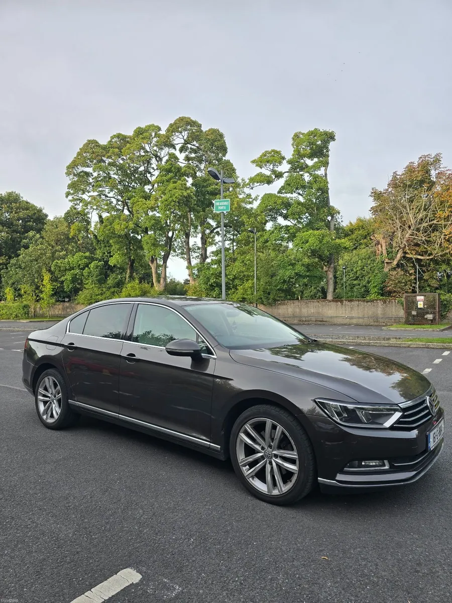 Volkswagen Passat Highline 2016 - Image 1