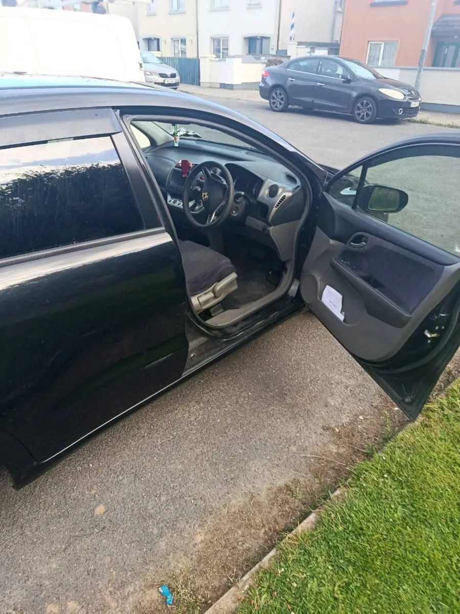 Honda Stream 7 Seater - Image 3