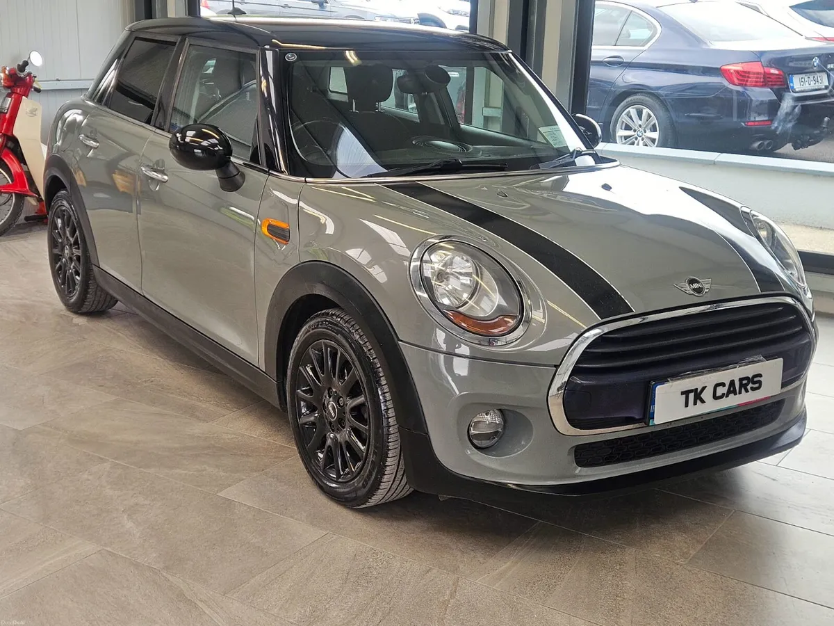 17 MINI COOPER 1.5 PETROL - Image 1