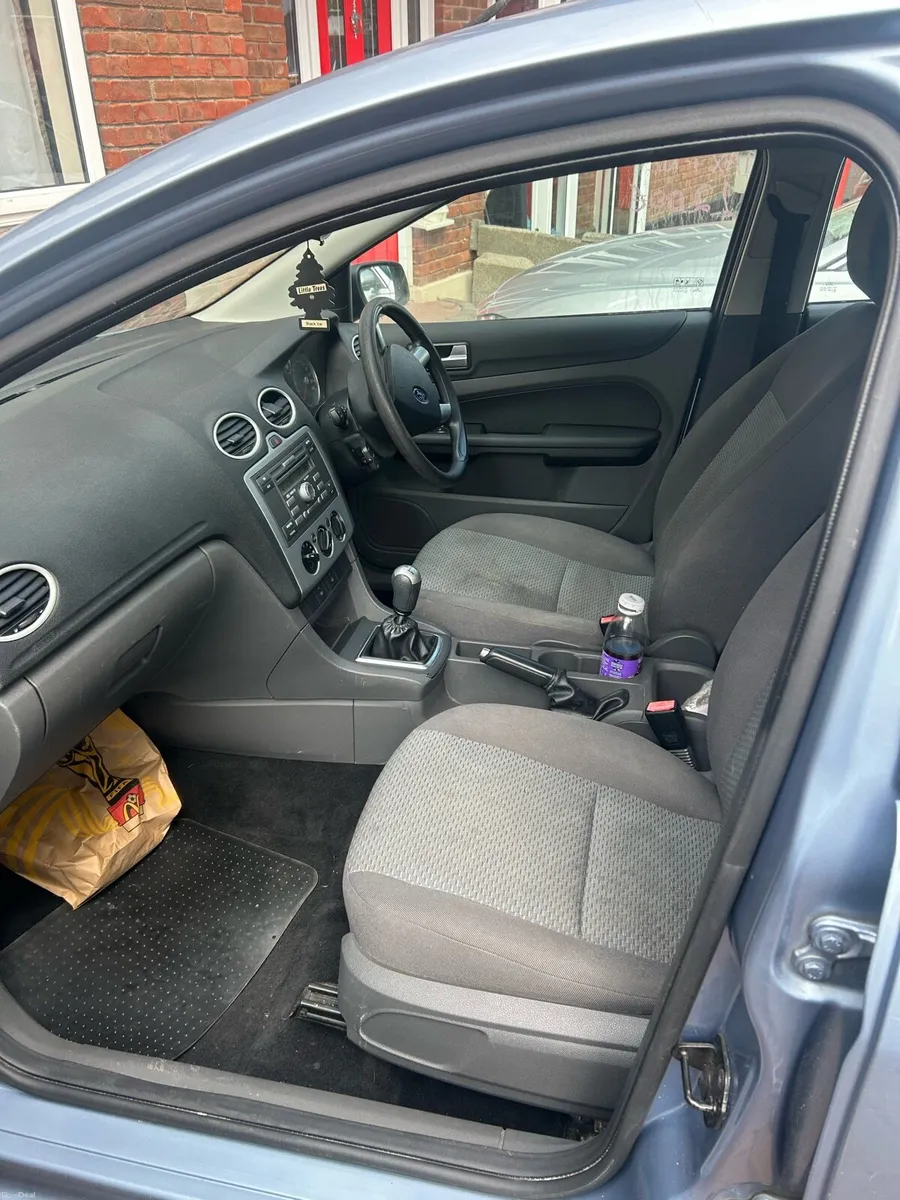 Ford focus - Image 2