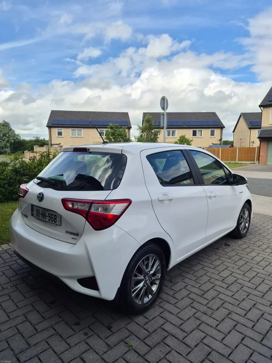 Toyota Yaris 2018 - Image 4