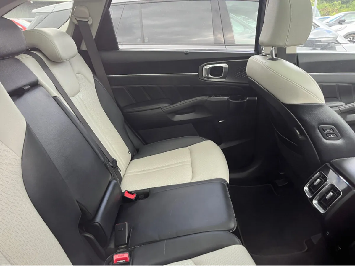 Kia Sorento K4 2WD 5DR AUTO AU - Image 2