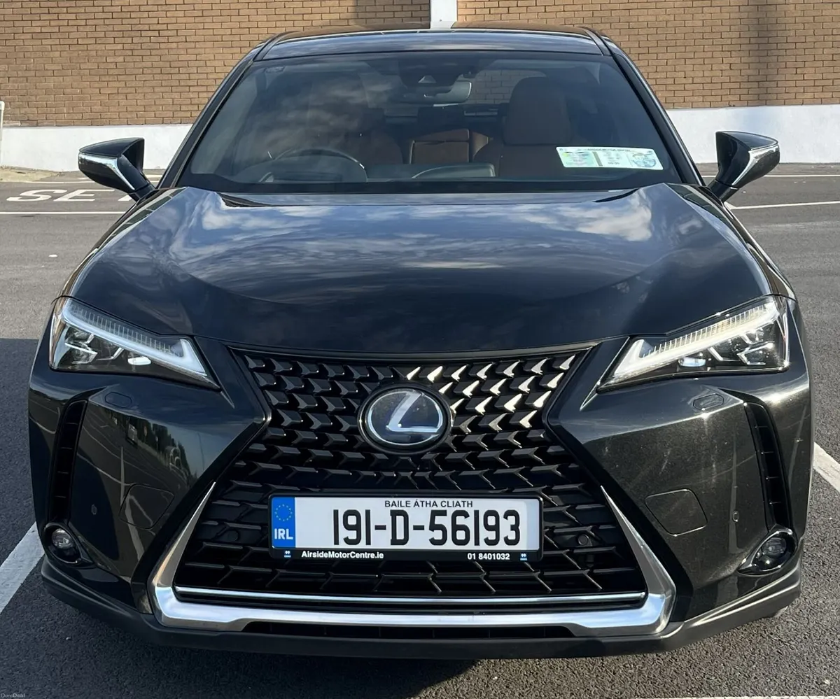 Lexus UX 2019 High Specs - Image 2