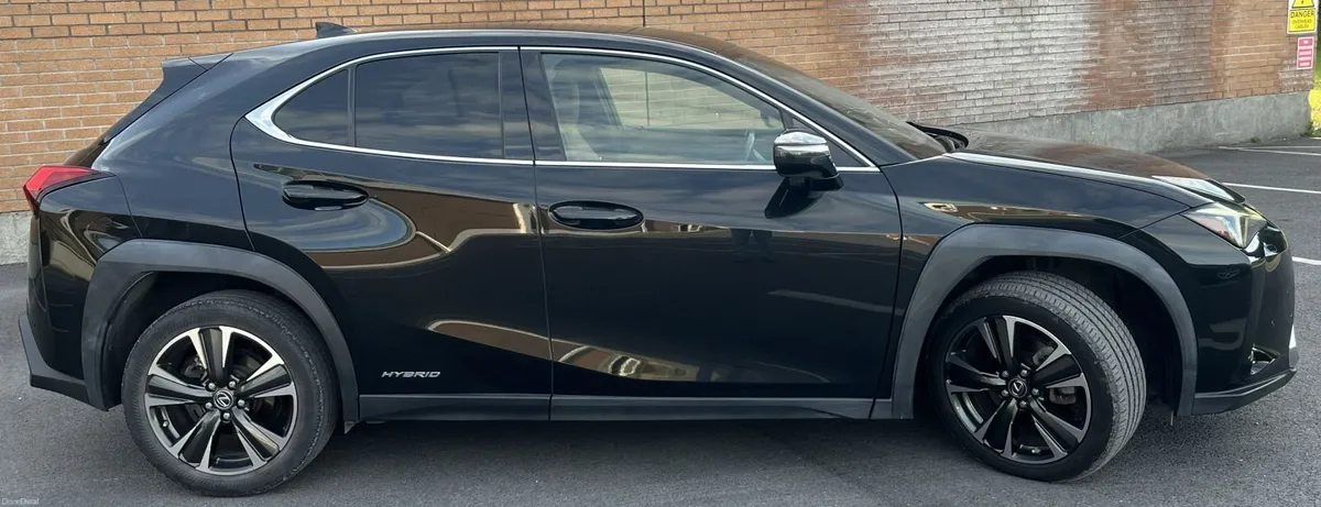 Lexus UX 2019 High Specs - Image 6