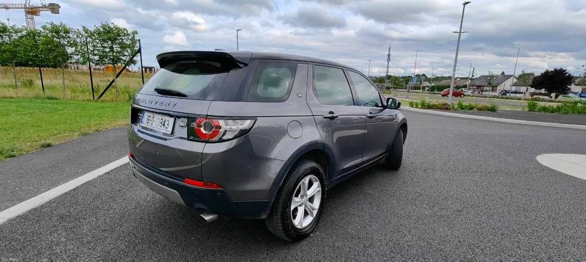 2016 Land Rover Discover Sport - Image 3