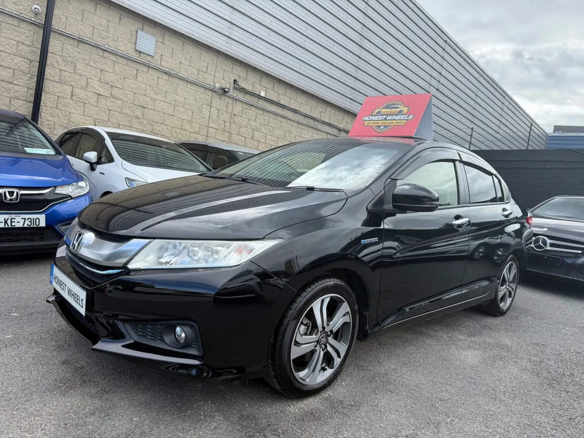 2015 Honda Grace 1.5 Hybrid Automatic - Image 3