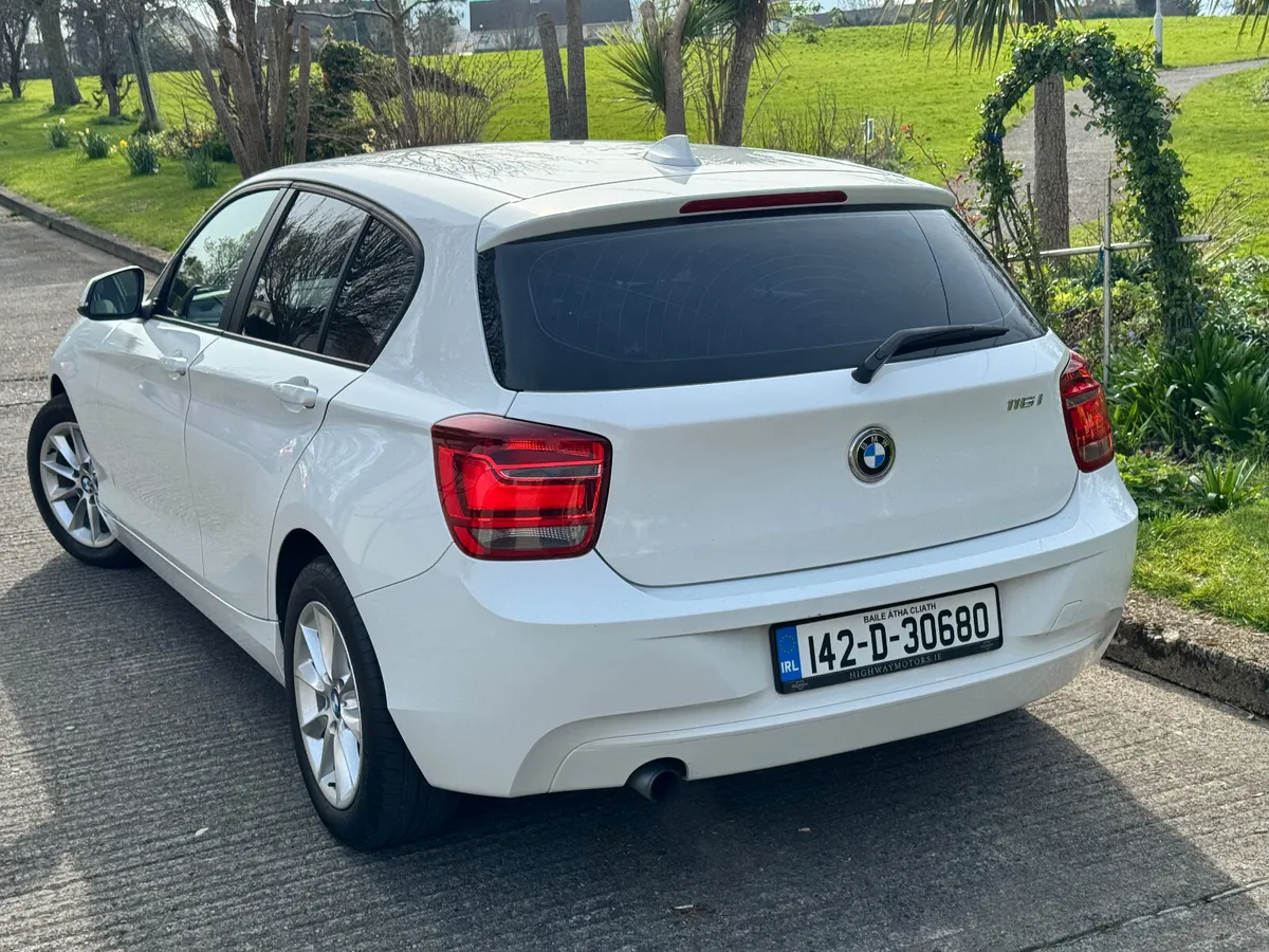 142 BMW 1-SERIES  AUTOMATIC SAT NAV LIKE NEW - Image 3