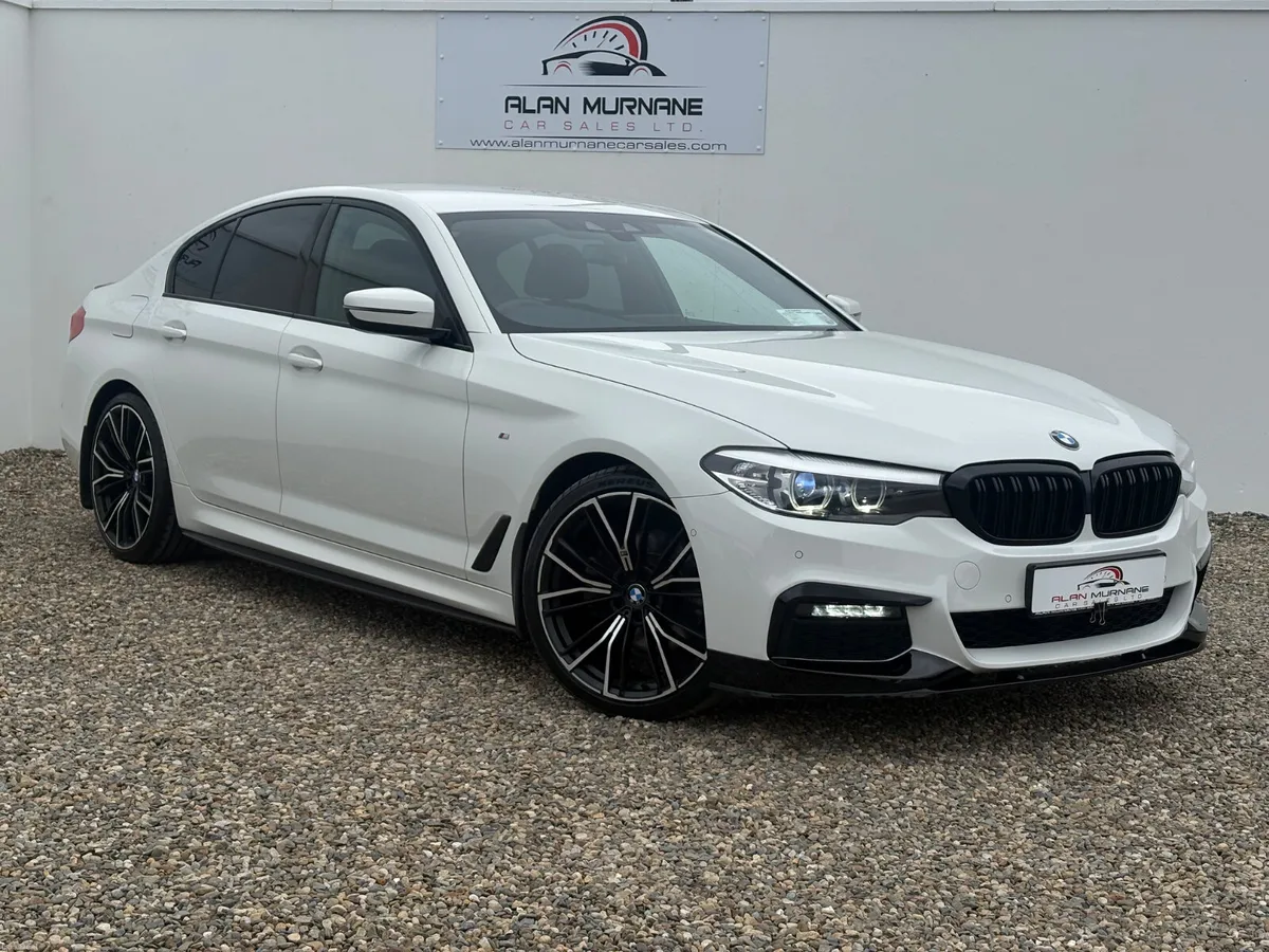 BMW 520D G30 M-SPORT 2019 * MINT* - Image 1