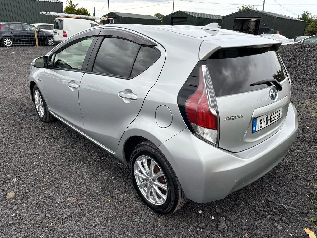 Toyota Aqua 1.5 Hybrid Push Start - Image 5