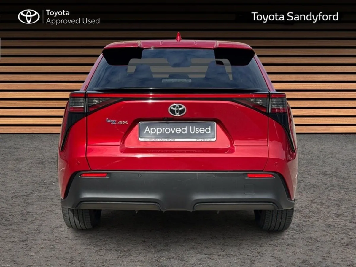 Toyota bZ4X SPORT EV AUTOMATIC // HEATED SEATS & S - Image 4