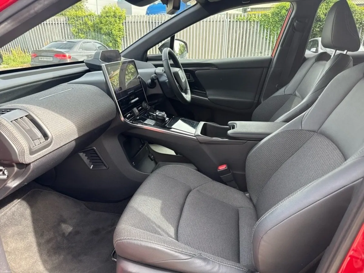 Toyota bZ4X SPORT EV AUTOMATIC // HEATED SEATS & S - Image 6