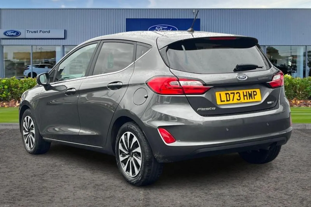 Ford Fiesta Titanium - Image 2