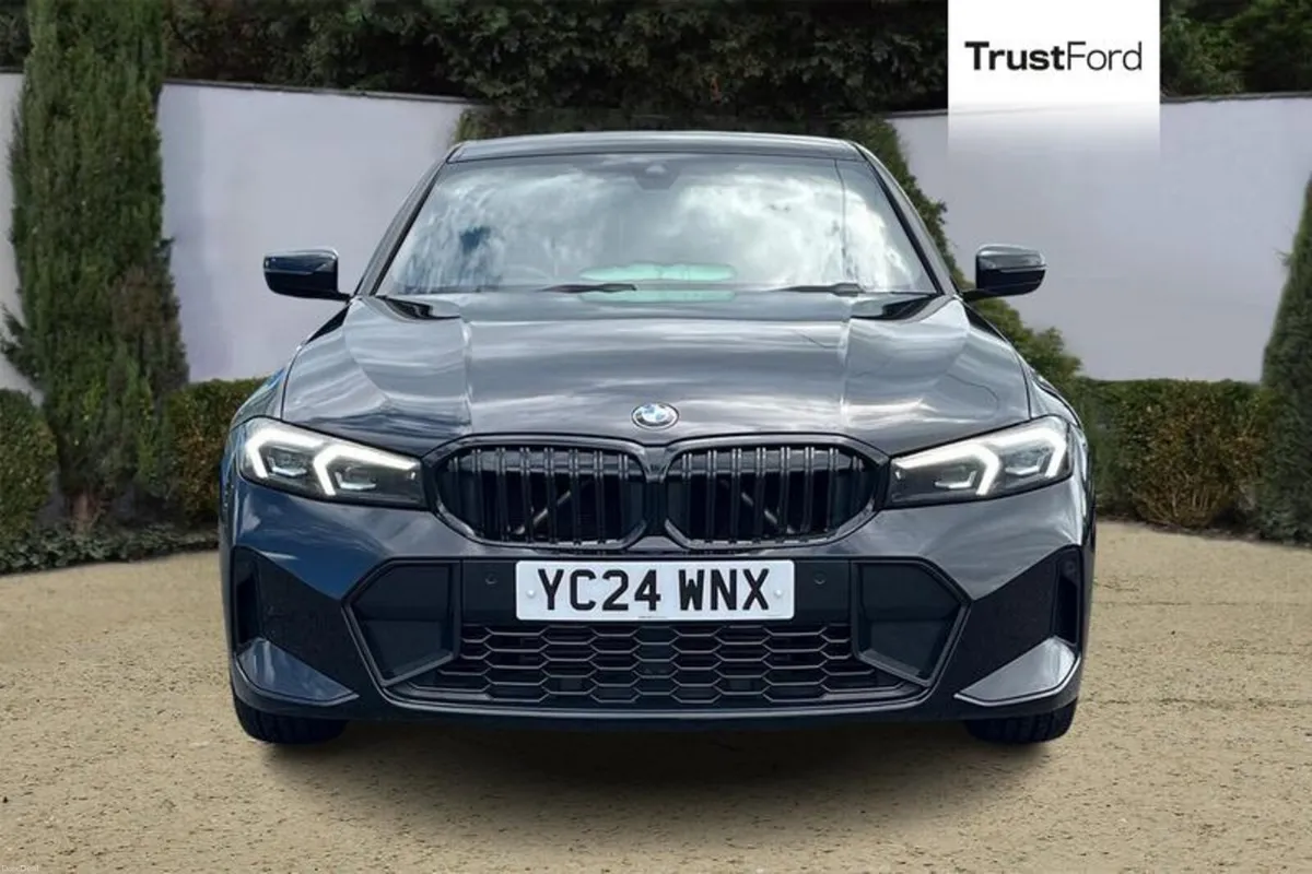 BMW 3-Series 320i M Sport 4dr Step Auto [Tech/Pro - Image 6