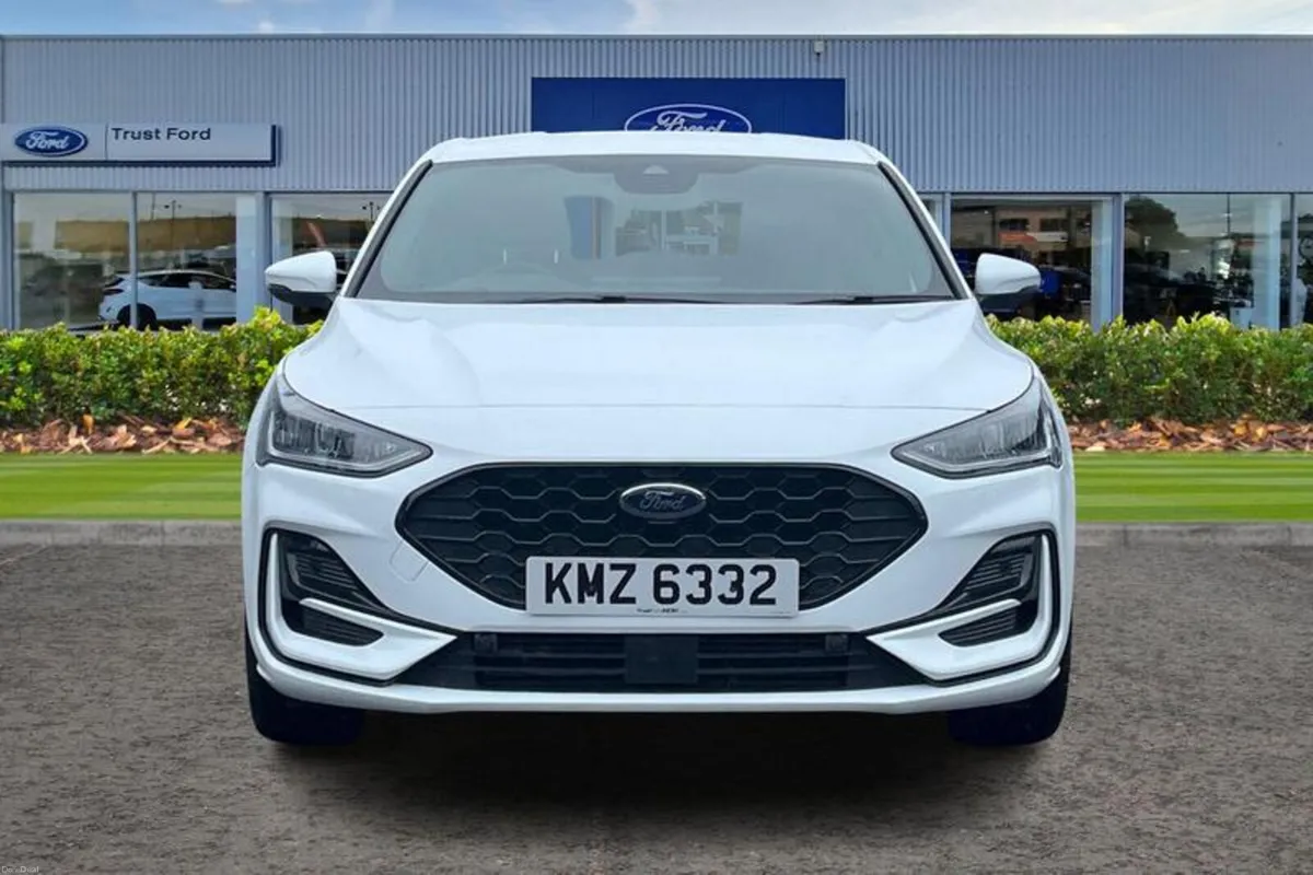 Ford Focus 1.0 EcoBoost Hybrid mHEV 155 ST-Line X - Image 6