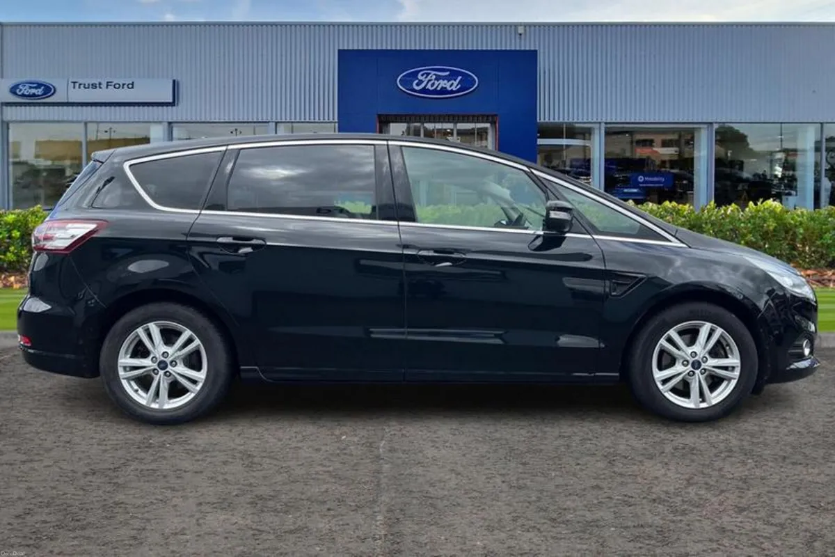 Ford S-Max Titanium - Image 3