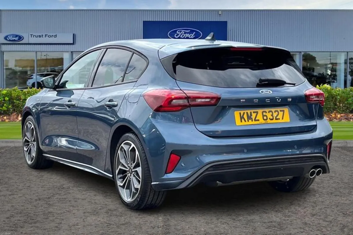 Ford Focus ST-Line X - Image 2