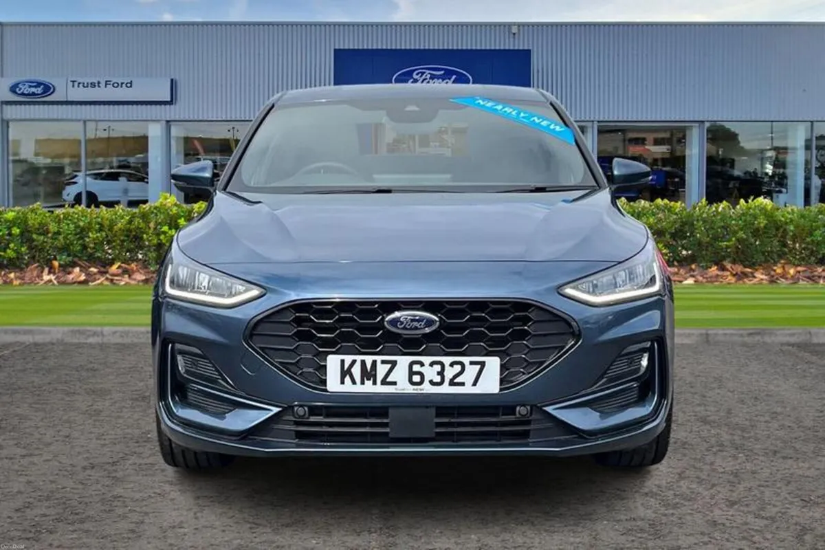 Ford Focus 1.0 EcoBoost Hybrid mHEV 155 ST-Line X - Image 6
