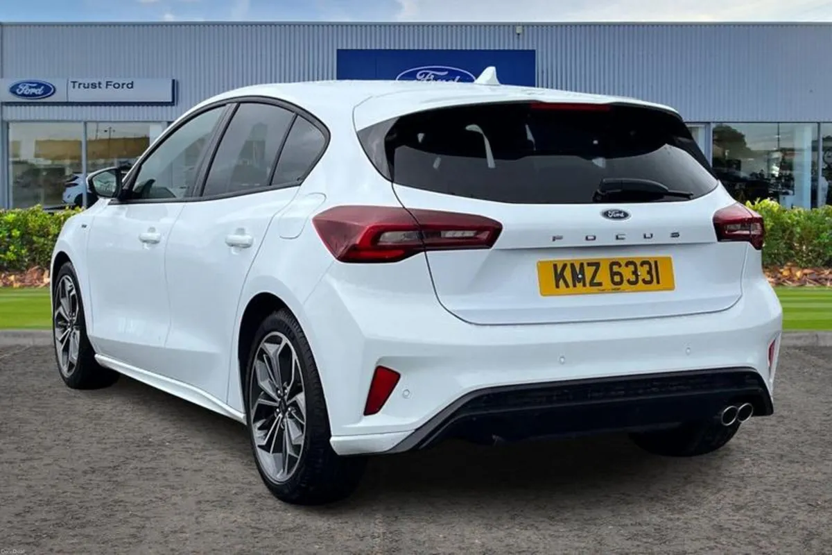 Ford Focus ST-Line X - Image 2