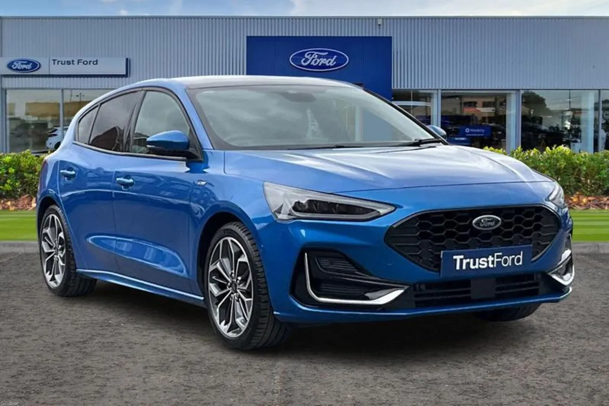 Ford Focus ST-Line Vignale Hybrid mHev - Image 1