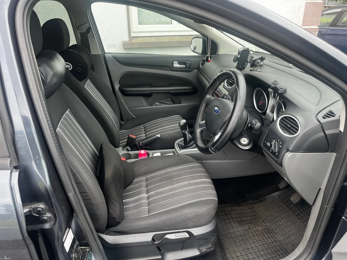 Ford Focus - Image 4