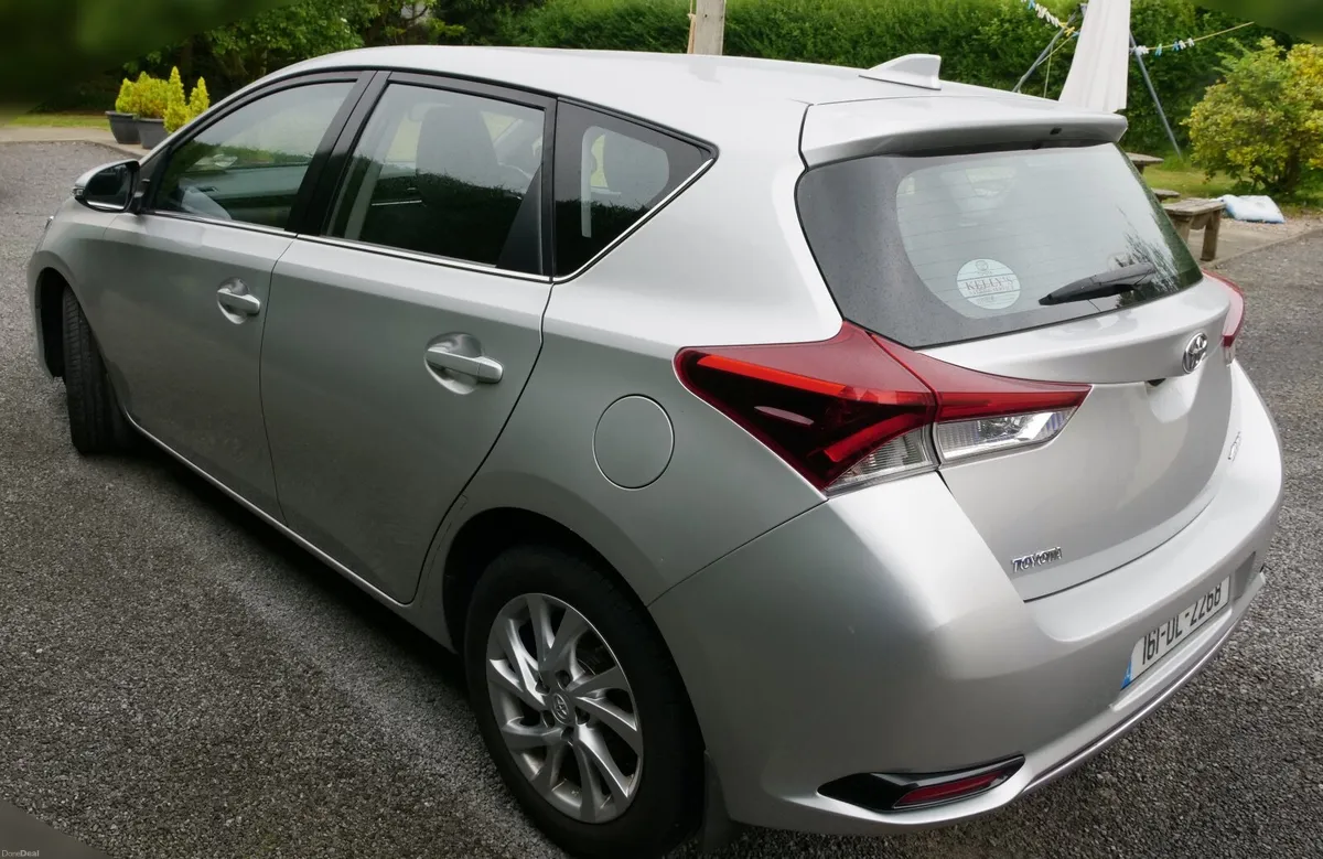 Toyota Auris 2016 - Image 6
