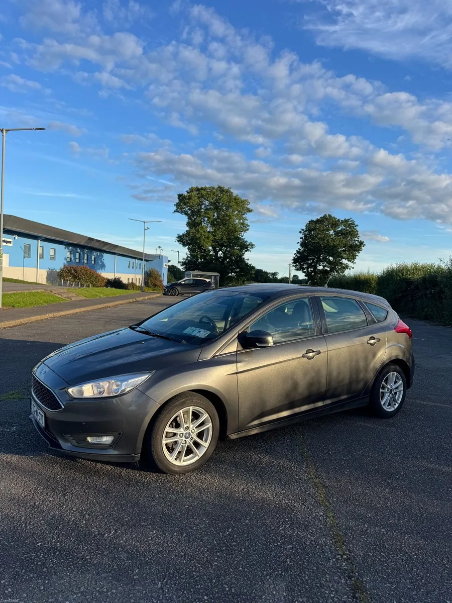 Ford Focus 2017 - Image 2