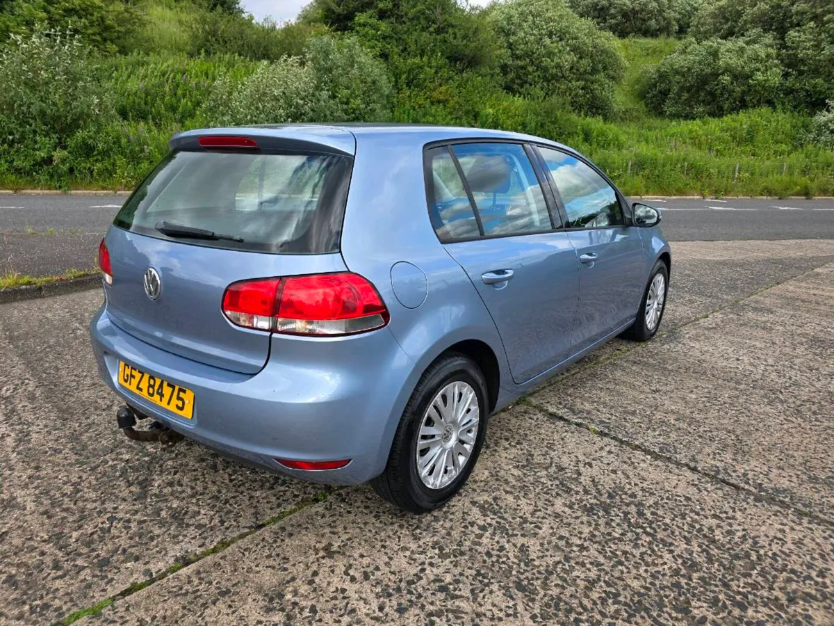 Car - Image 4