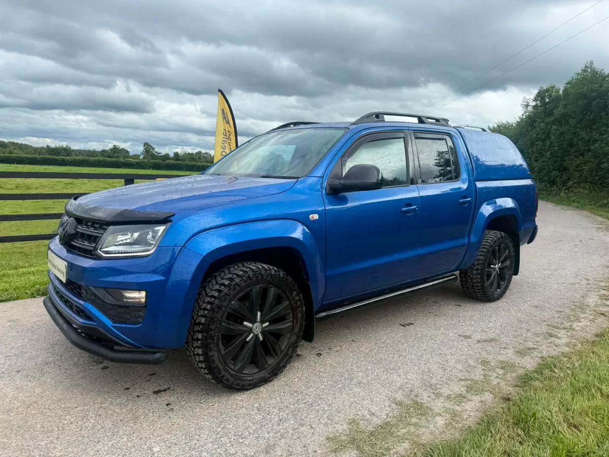 202 Vw  Amarok AVENTURA Black Ed***** - Image 6