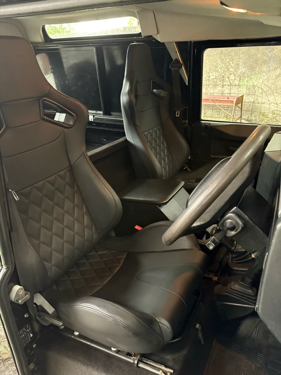 2013 Land Rover Defender 90 Refurbished Engine - Image 6