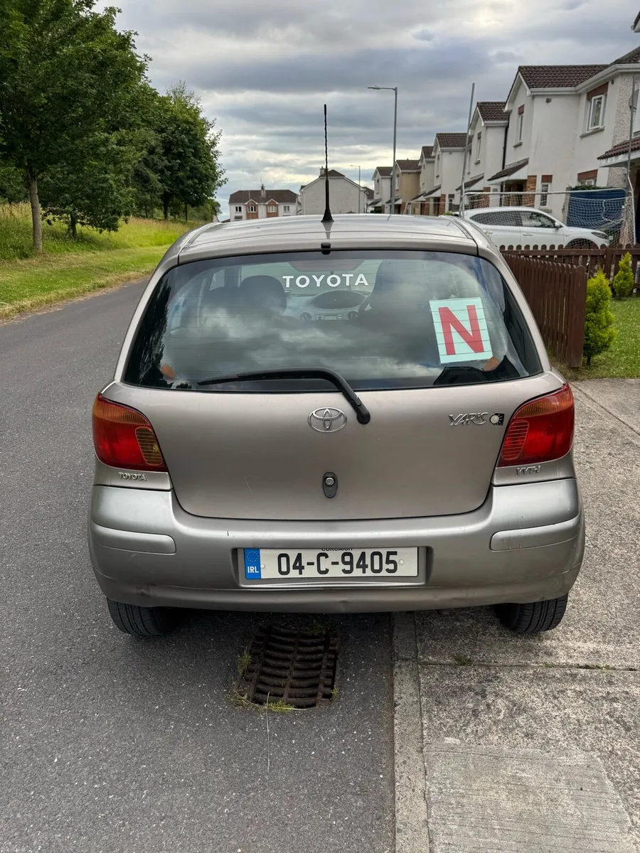 Toyota yarris - Image 3