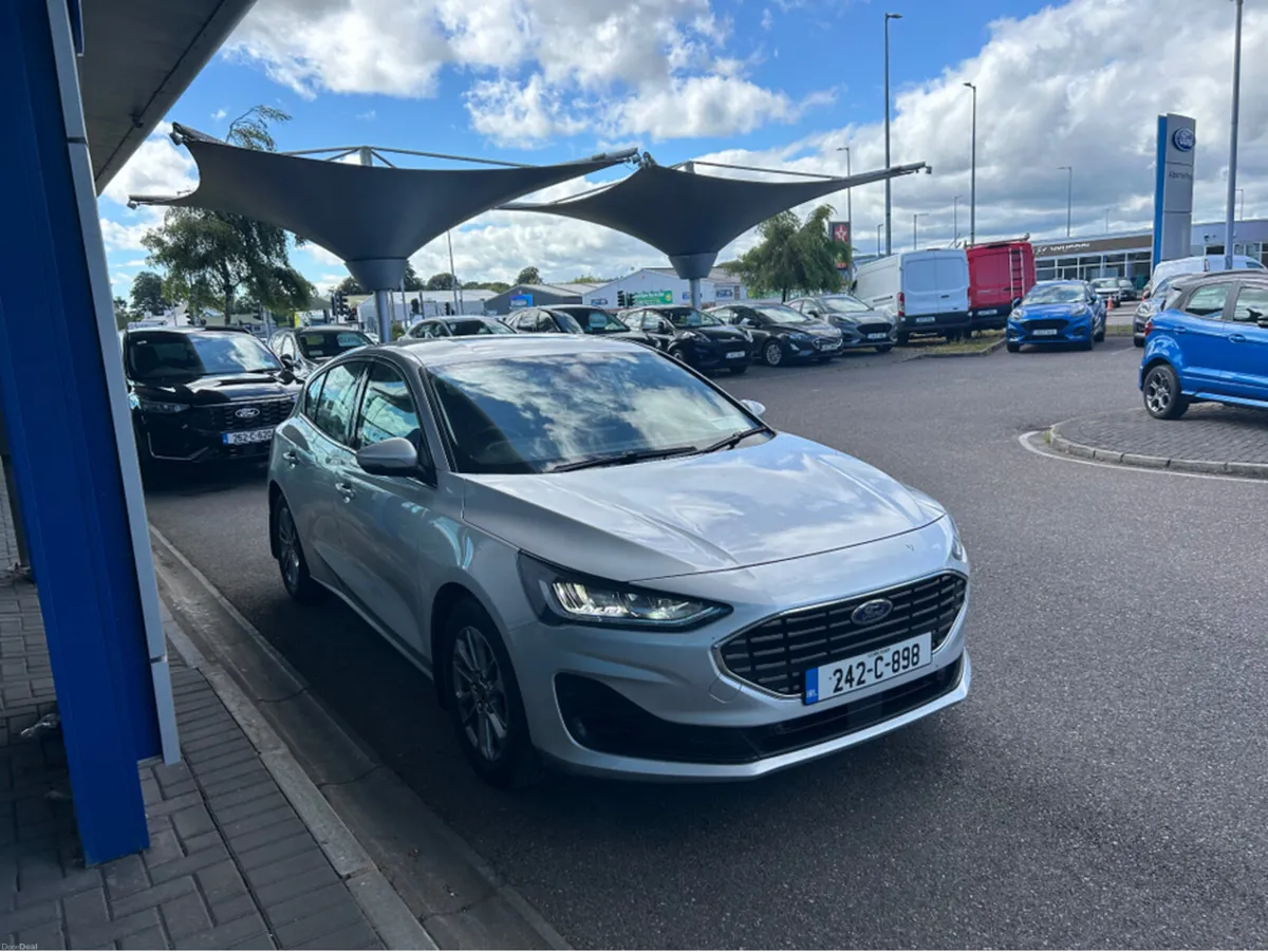 Ford Focus TITANIUM 5DR 1.0L 125 MHEV 6 - Image 5