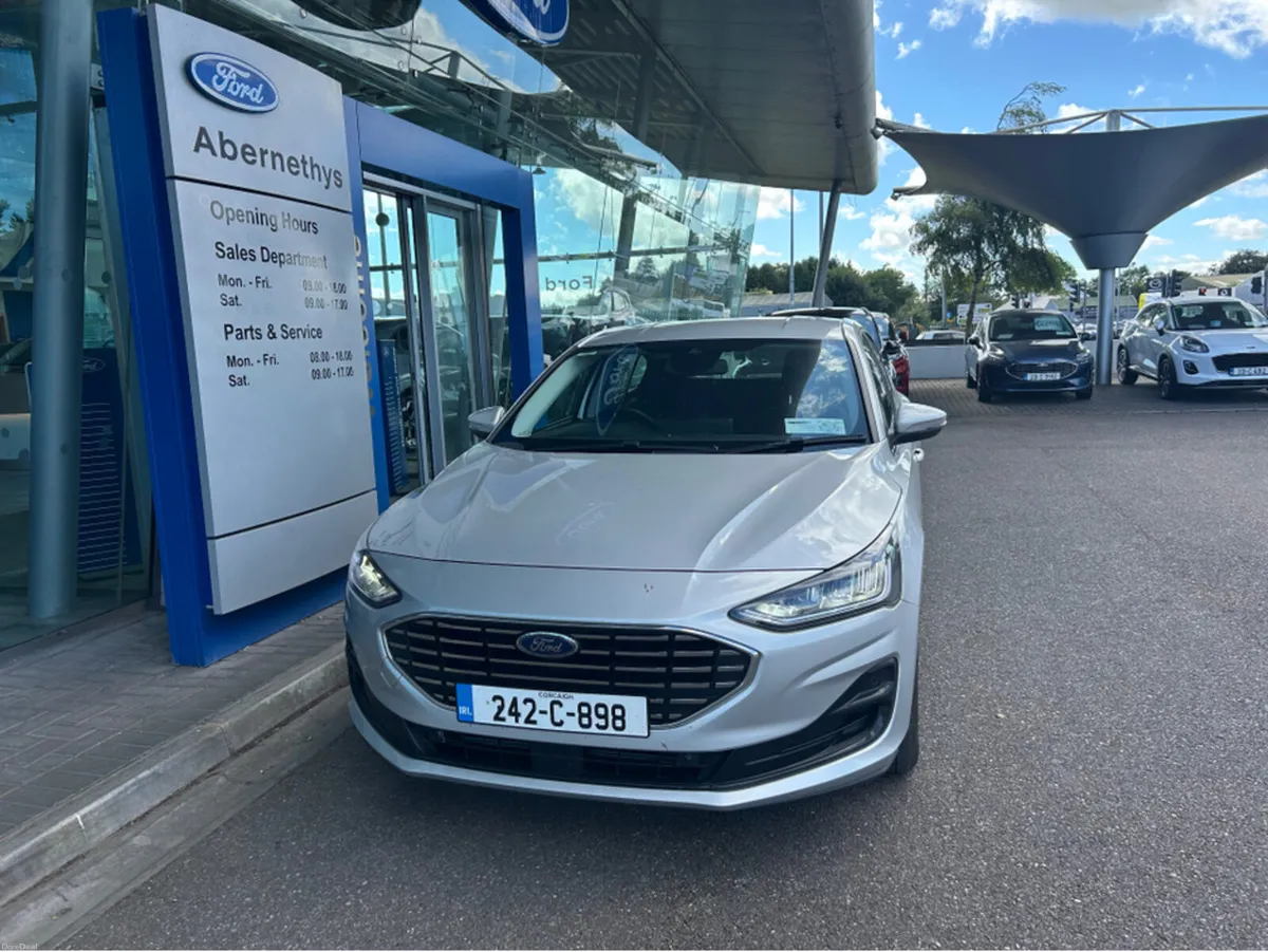 Ford Focus TITANIUM 5DR 1.0L 125 MHEV 6 - Image 3