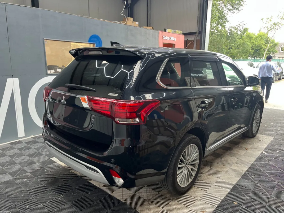 Mitsubishi Outlander 2018 MITSUBISHI OUTLANDER PHE - Image 2
