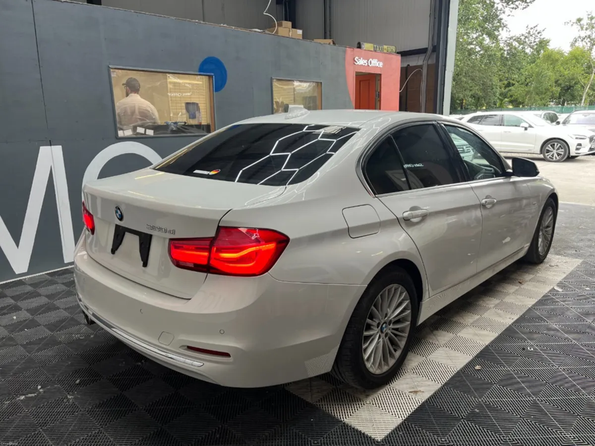 BMW 3-Series 2017 BMW 320D 2.0 AUTOMATIC / CRUISE - Image 2