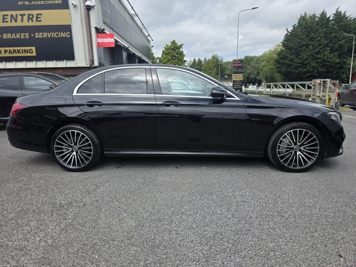 Mercedes-Benz E-Class E SERIES DE AMG LINE 4DR AUT - Image 4