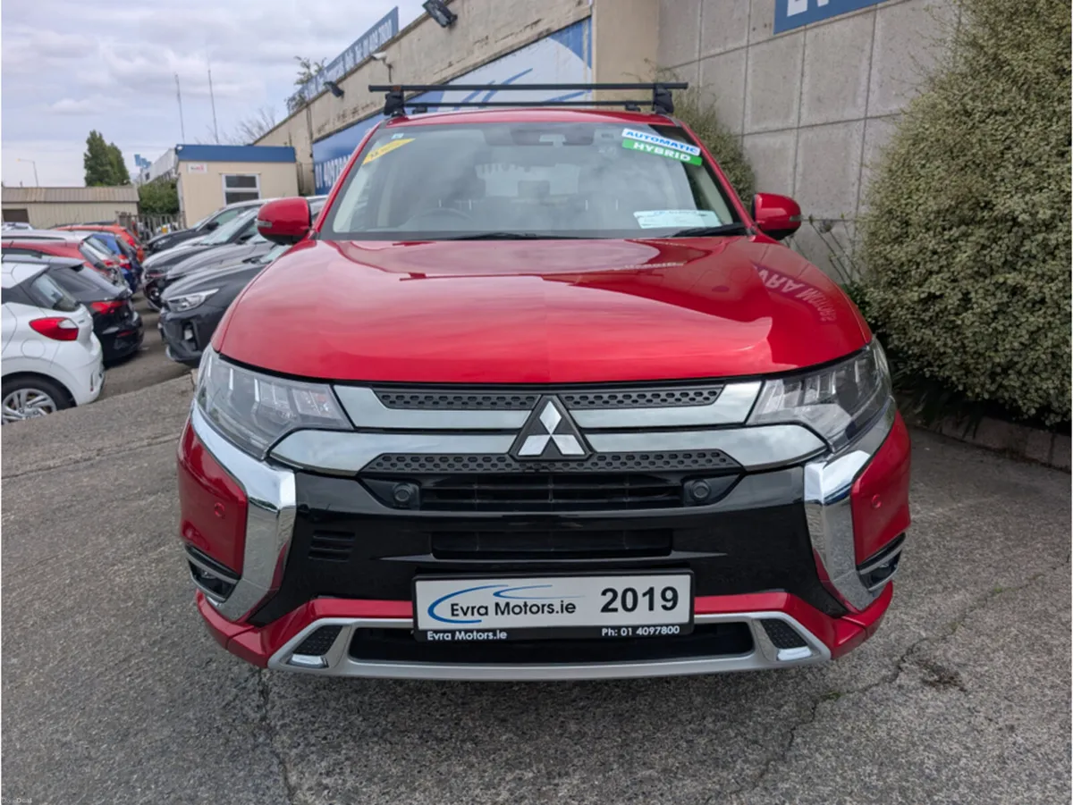 Mitsubishi Outlander PHEV G PLUS 2.4 PETROL HYBRID - Image 2