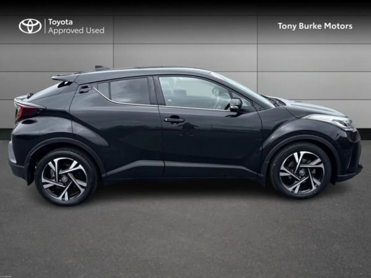 Toyota C-HR Hybrid - Sport Edition - 1.8 Automatic - Image 3