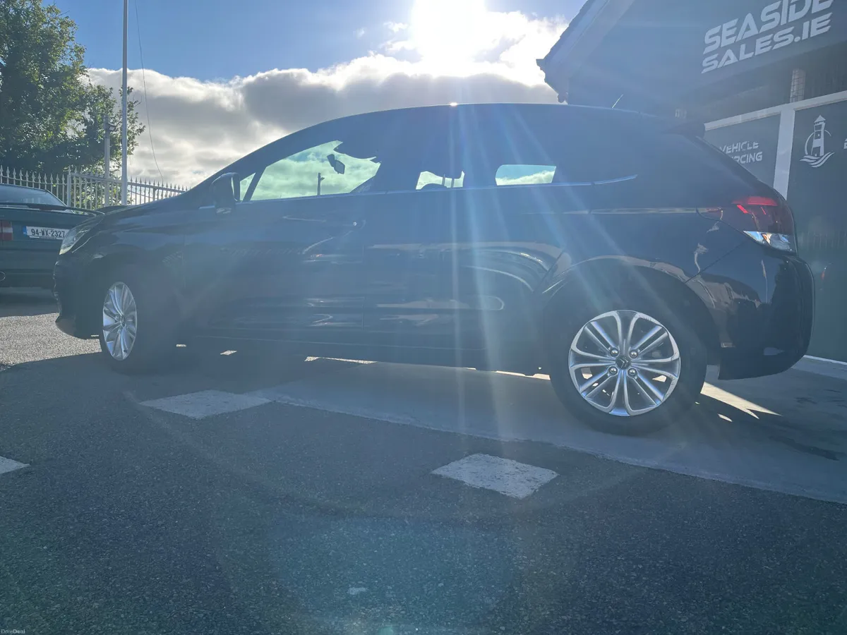 172 Citroen C4 HDI Hatchback - Image 2
