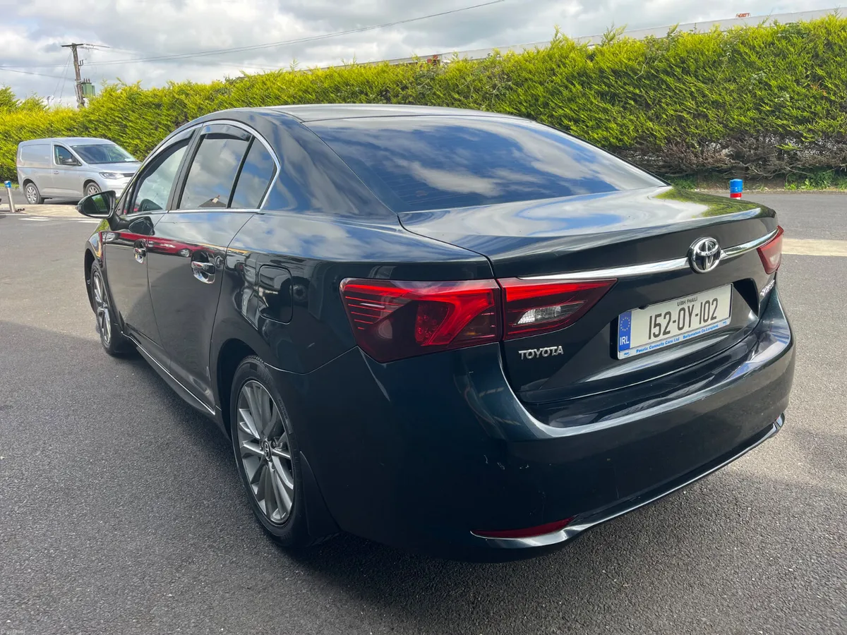Toyota Avensis 2015**High spec** - Image 5