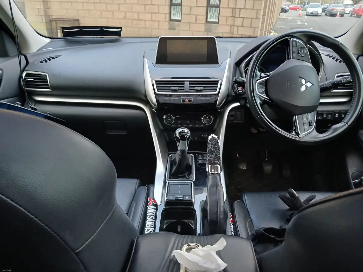 Mitsubishi Eclipse Cross 2018 - Image 2