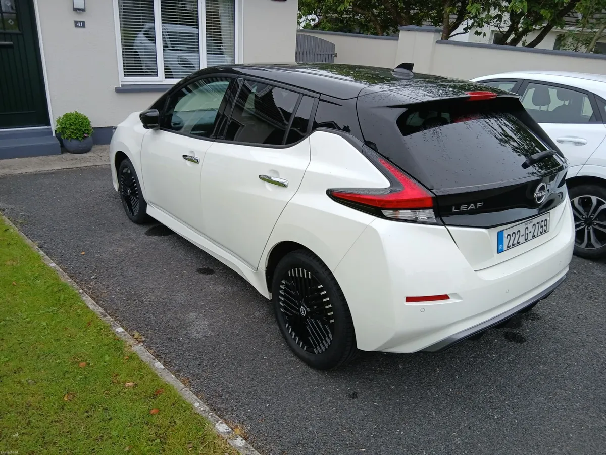 2022 NISSAN LEAF  64 kWH BATTERY - Image 6