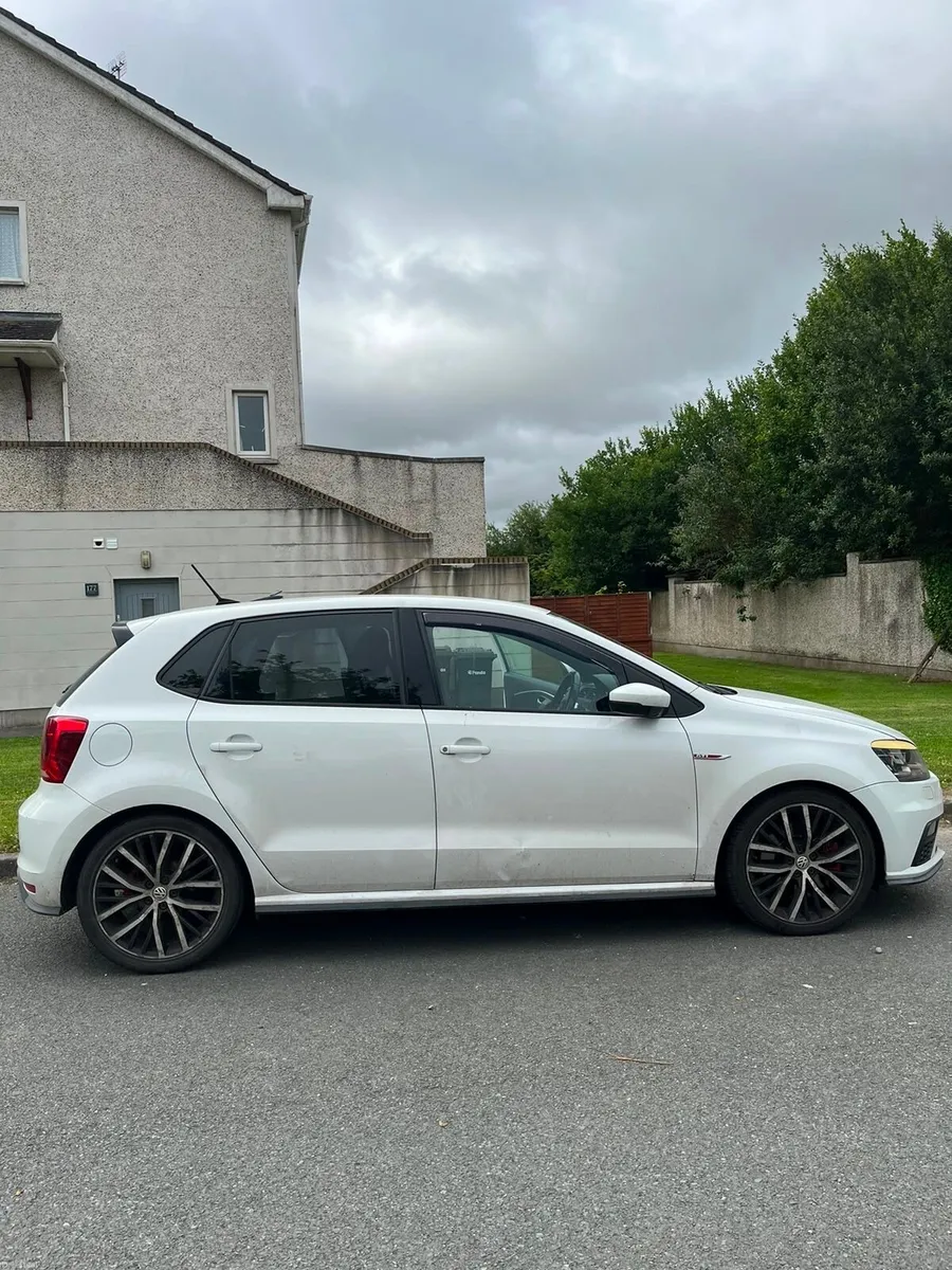 Volkswagen Polo 2016 - Image 1