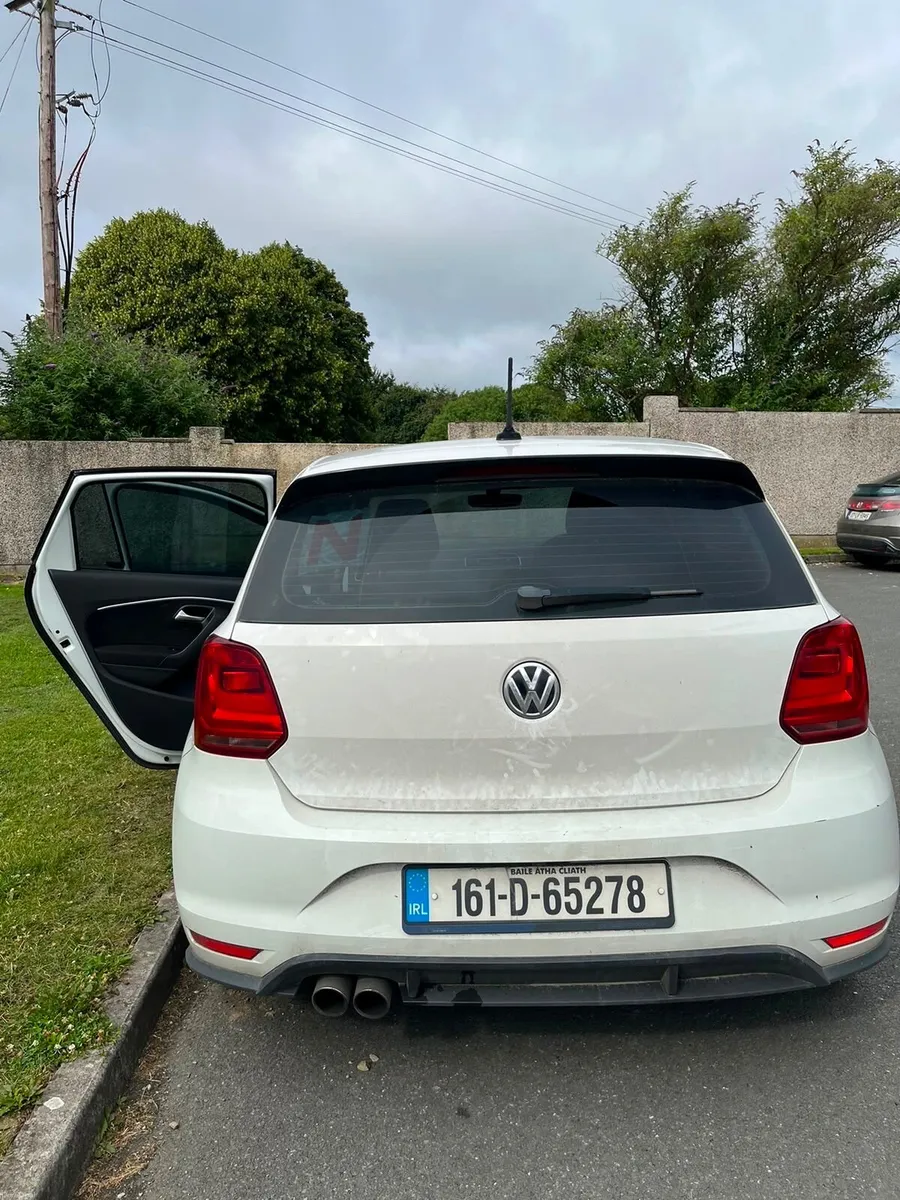 Volkswagen Polo 2016 - Image 2