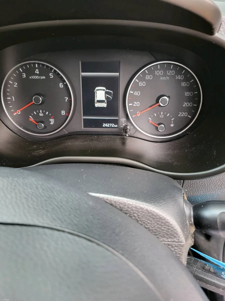 Car - Image 4