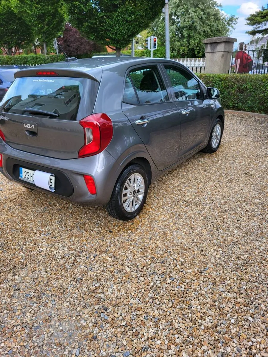 Car - Image 6